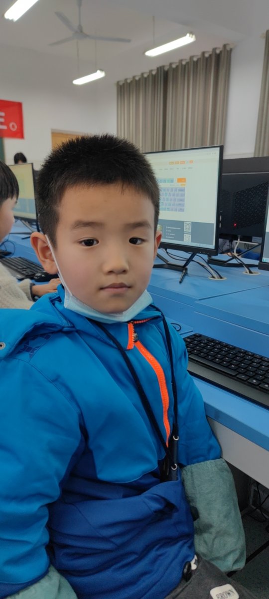 董浩宇