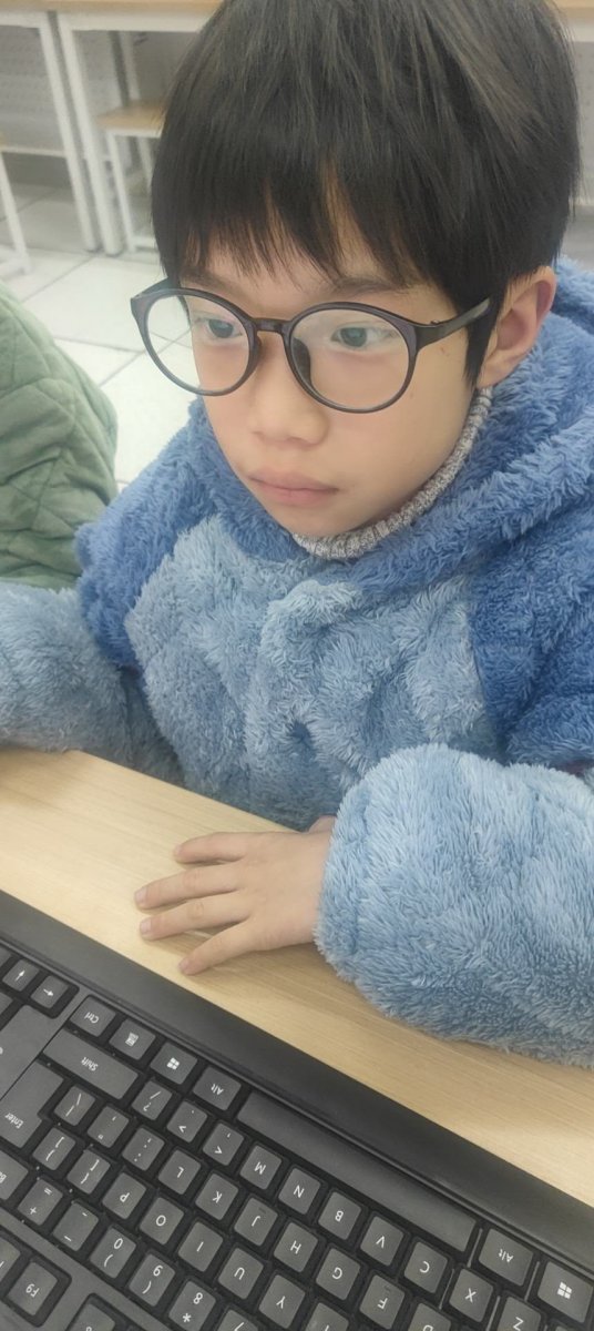 黄言