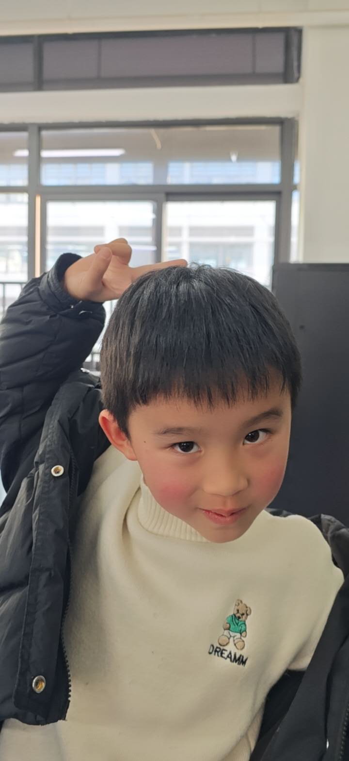 余锦昊