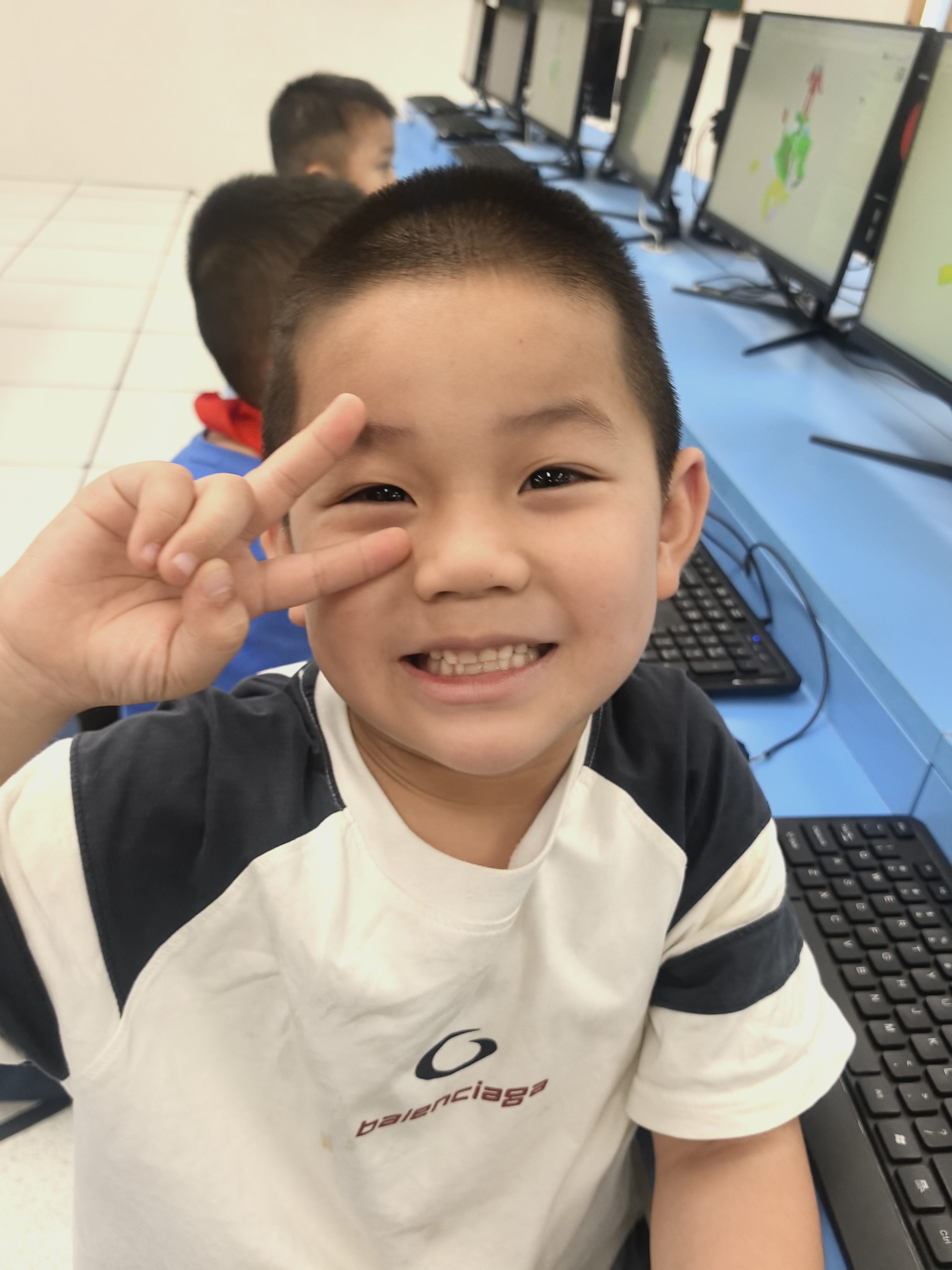 陈皓哲